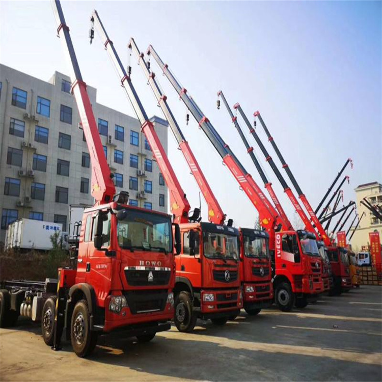 兴山租专业吊车电话