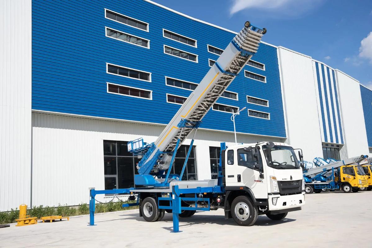 兴山小型云梯车上料车租赁多少钱