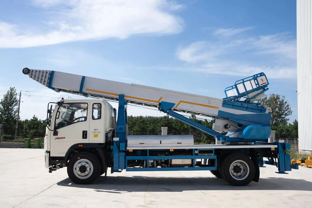 兴山云梯上料车租赁费用