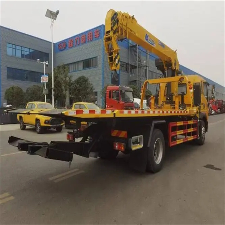 兴山附近小随车吊出租电话，轻松解决搬运烦恼