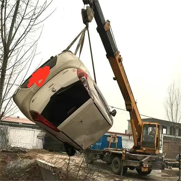 兴山随时待命，吊车24小时道路救援服务全解析